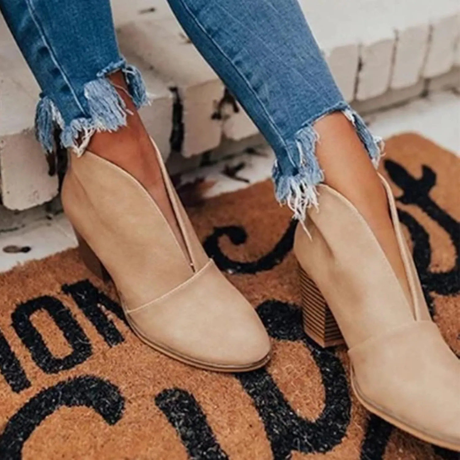 AMDBEL Fall Boots for Women 2024, Women's Ankle Boots Low Heel Closed Toe Western Booties Cutout Short Boots Winter Shoes