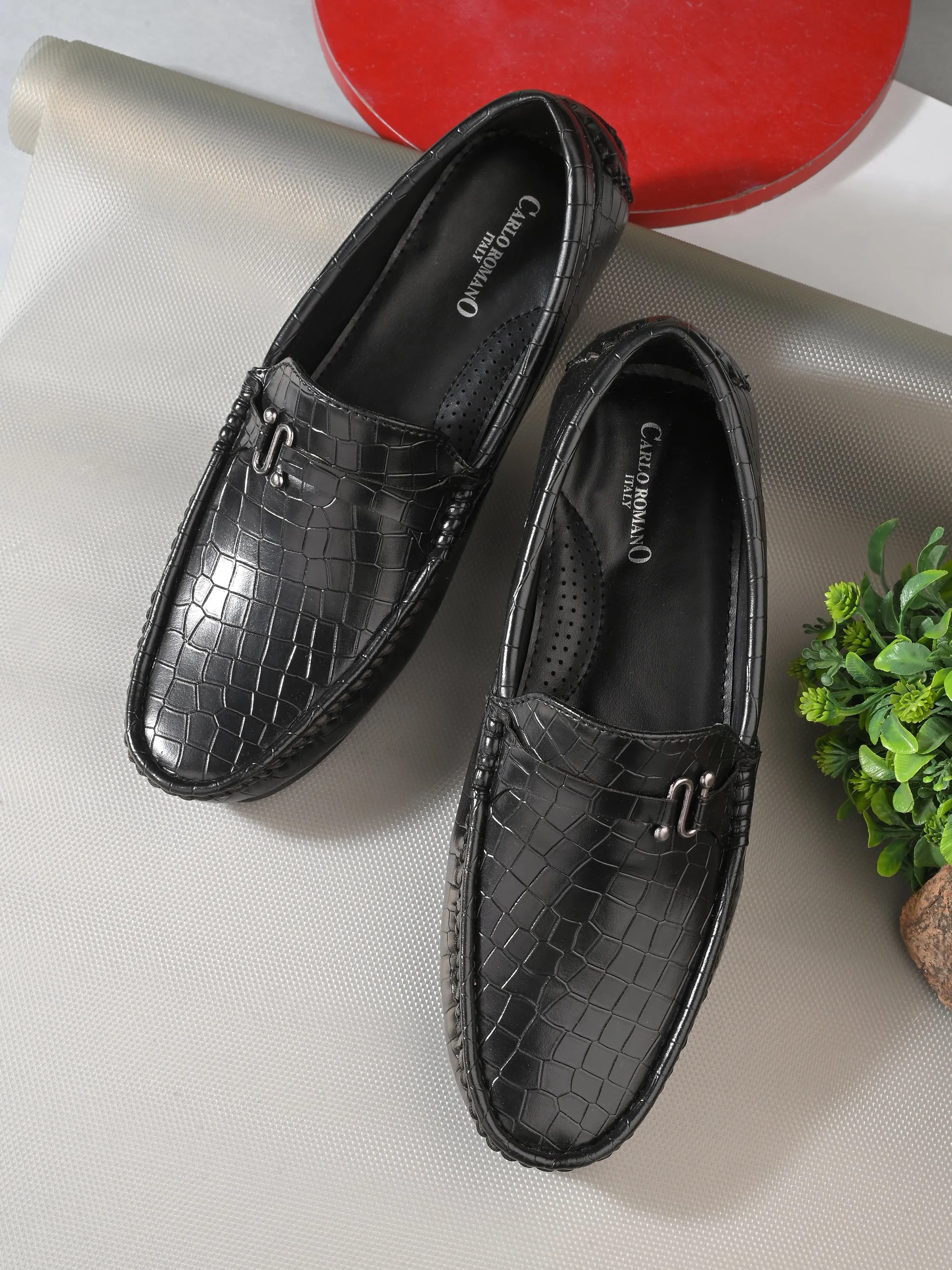 CARLO ROMANO BY WASAN BLACK COLOR VEGAN LEATHER CROCO PATENT MOCCASIN FOR MEN