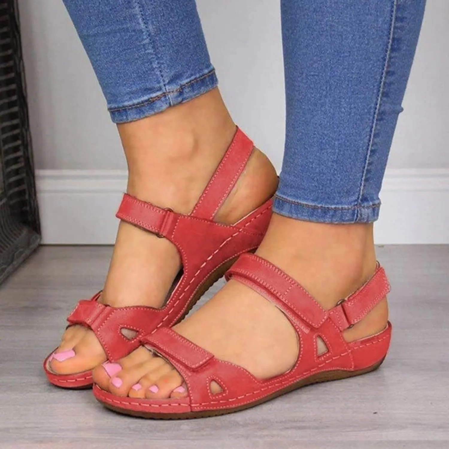 Casual Women's Platform Sandals with Adjustable Buckle Straps Stylish Open Toe Flats for Summer Resort Wear