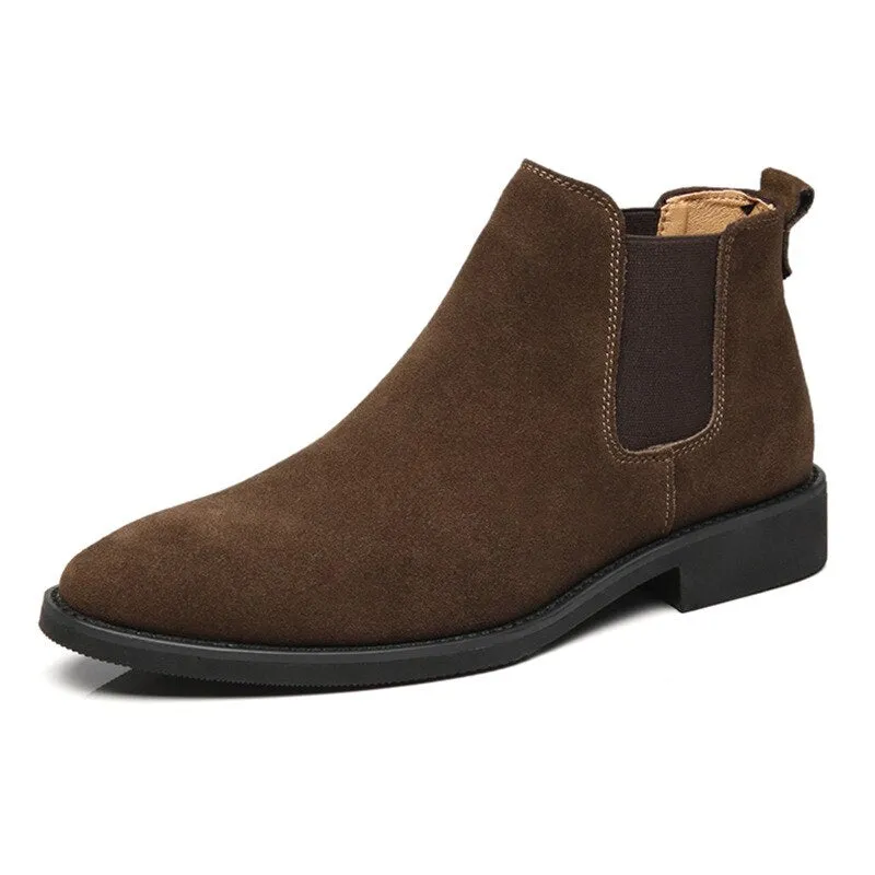 Chelsea boots made of suede