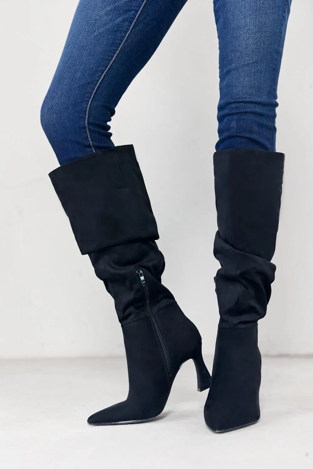 Coutgo Women's Slouchy Knee High Boots Wide Calf Pointed Toe Side Zipper Chunky Heel Long Boots Winter Shoes