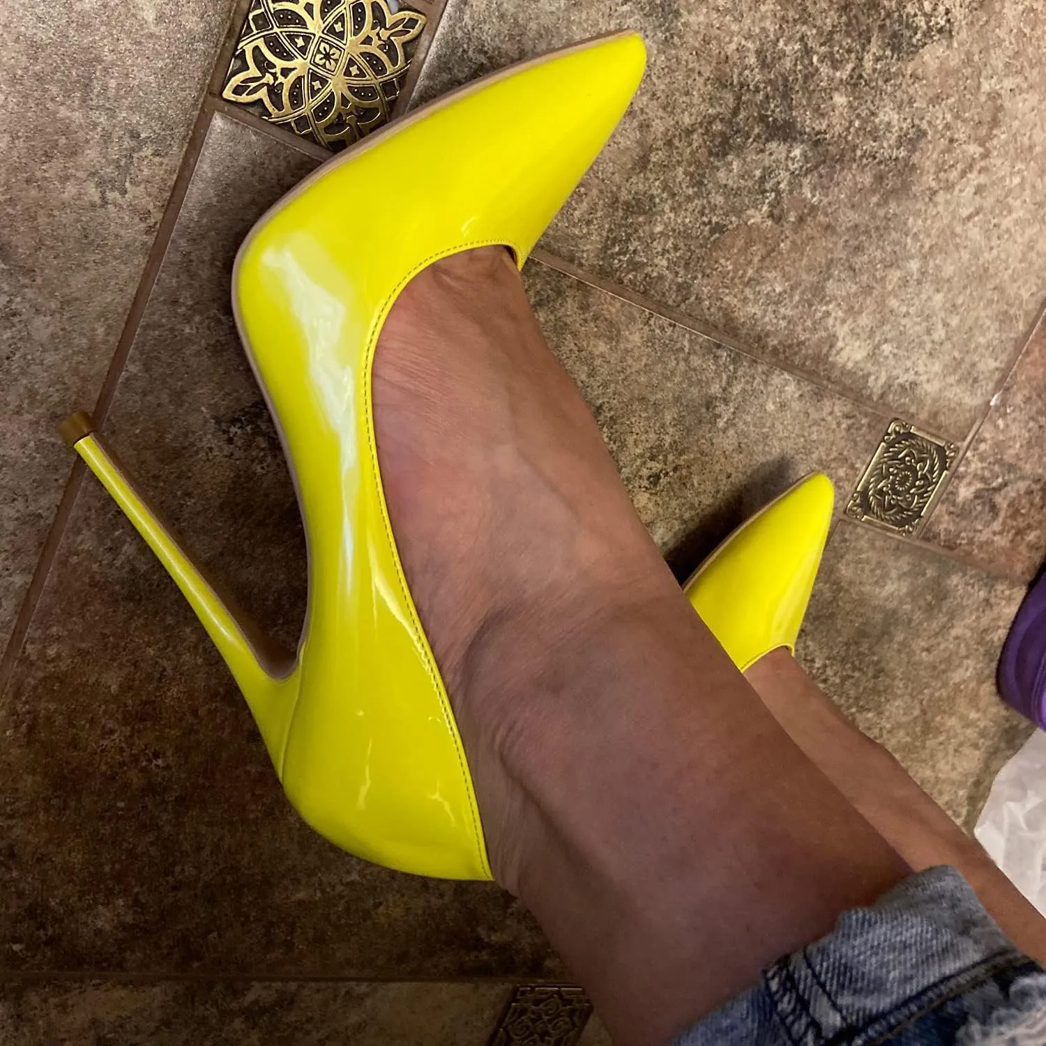 GENSHUO Women's High Heels for Women Classic Pointed Closed Toe Heels Sexy Stiletto Pumps Elegant Classy Wedding Bridal Party Dress Shoes