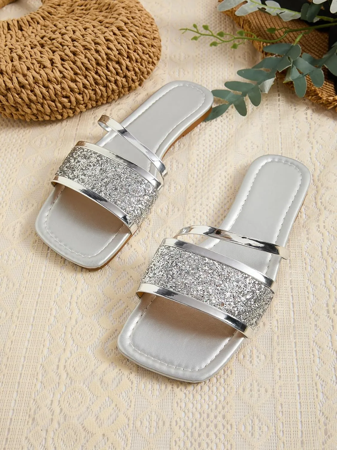 GORGLITTER Women's Sequin Flat Sandals Metallic Fashion Dressy Sandals