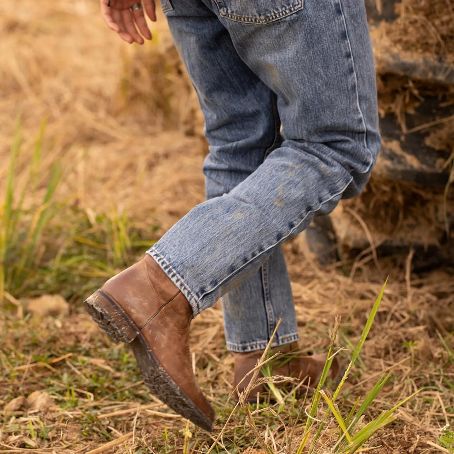 J's.o.l.e Cowboy Boots for Men Round Toe Western Boots Pull on Silp Resistant Men’s Work Boots