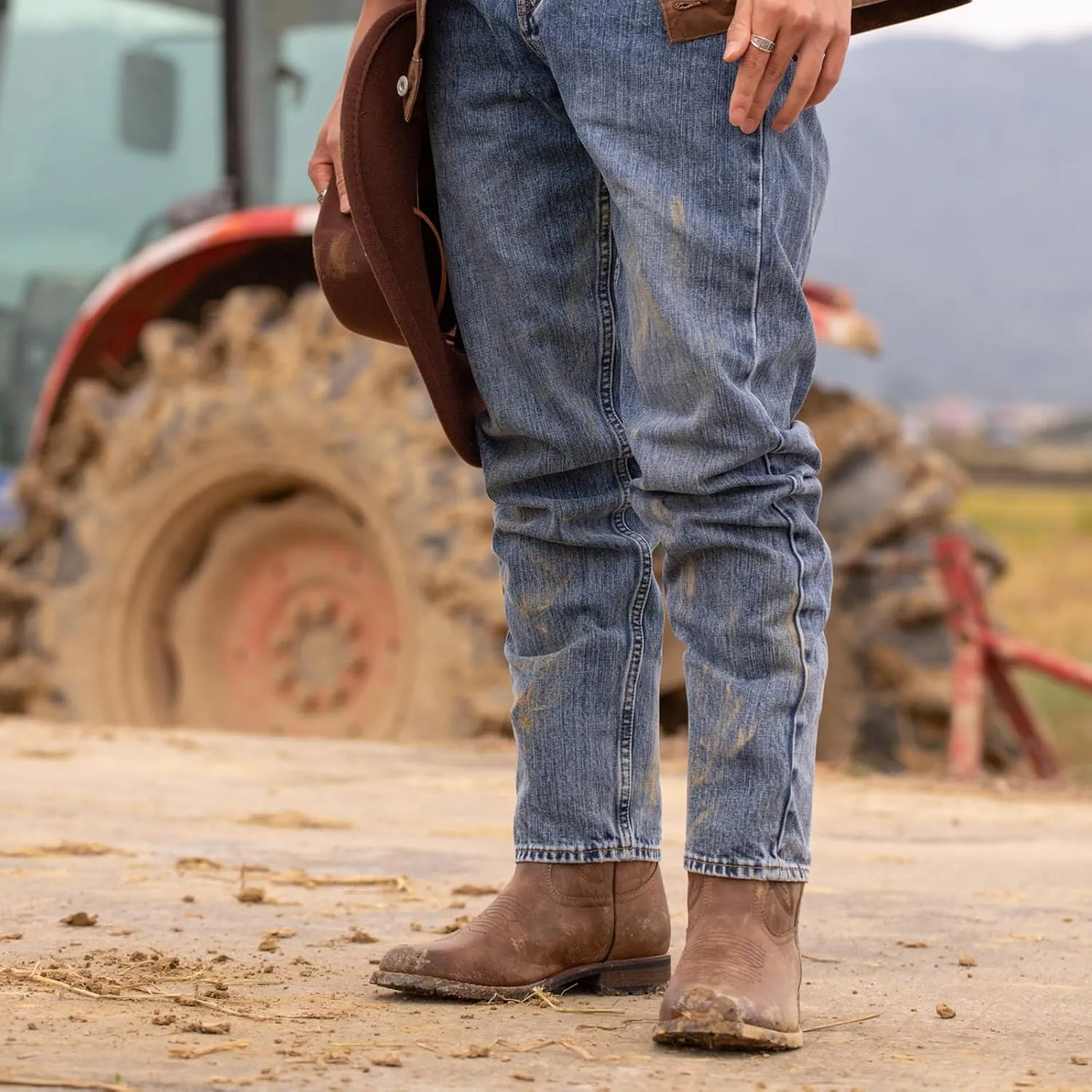 J's.o.l.e Cowboy Boots for Men Round Toe Western Boots Pull on Silp Resistant Men’s Work Boots