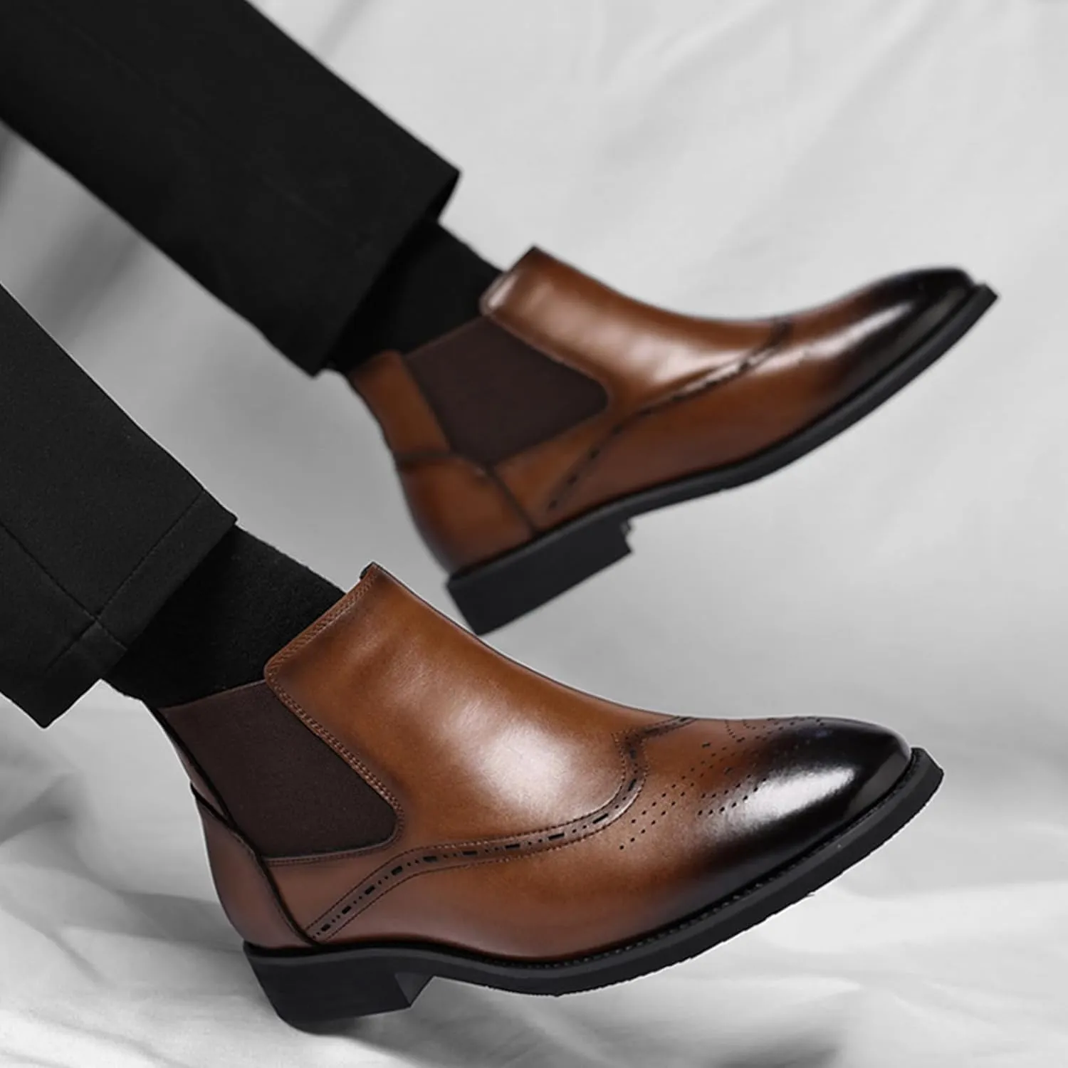 Men's Leather Wingtip Dress Chelsea Boots Casual Pointed Toe Warm Fur Lined Brogue Ankle Boots Fall Winter Business Non Slip Formal Chelsea Boots