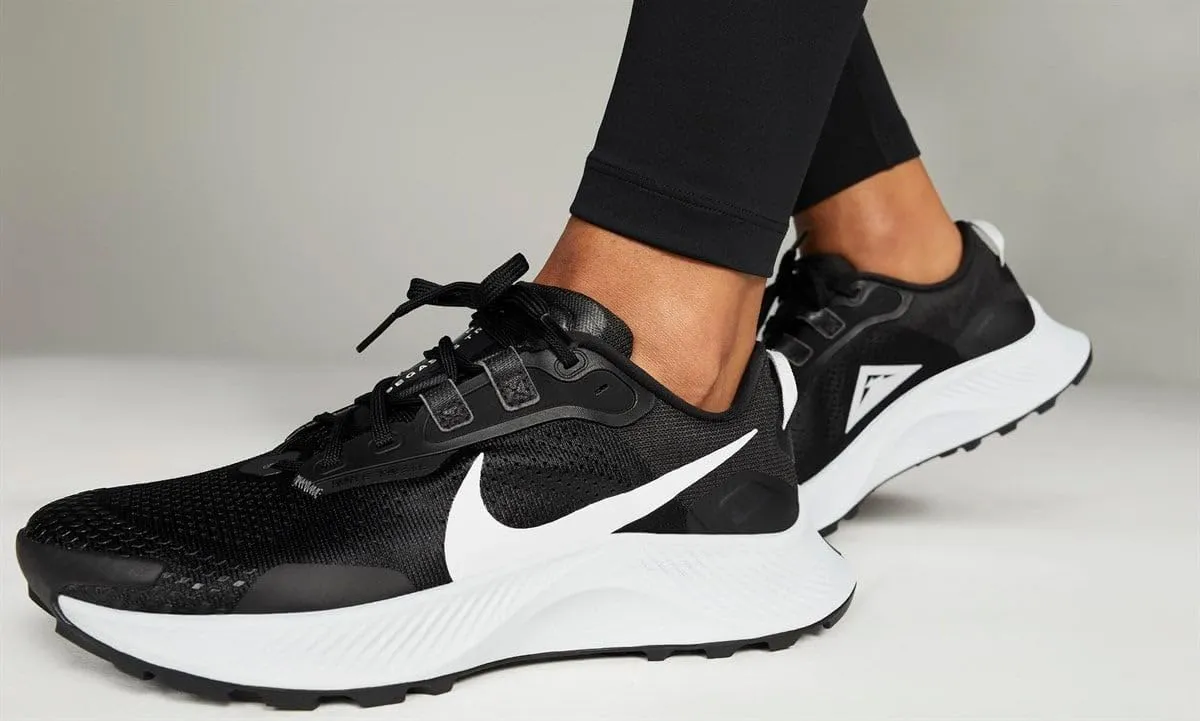 NIKE Women's Running Walking Shoe