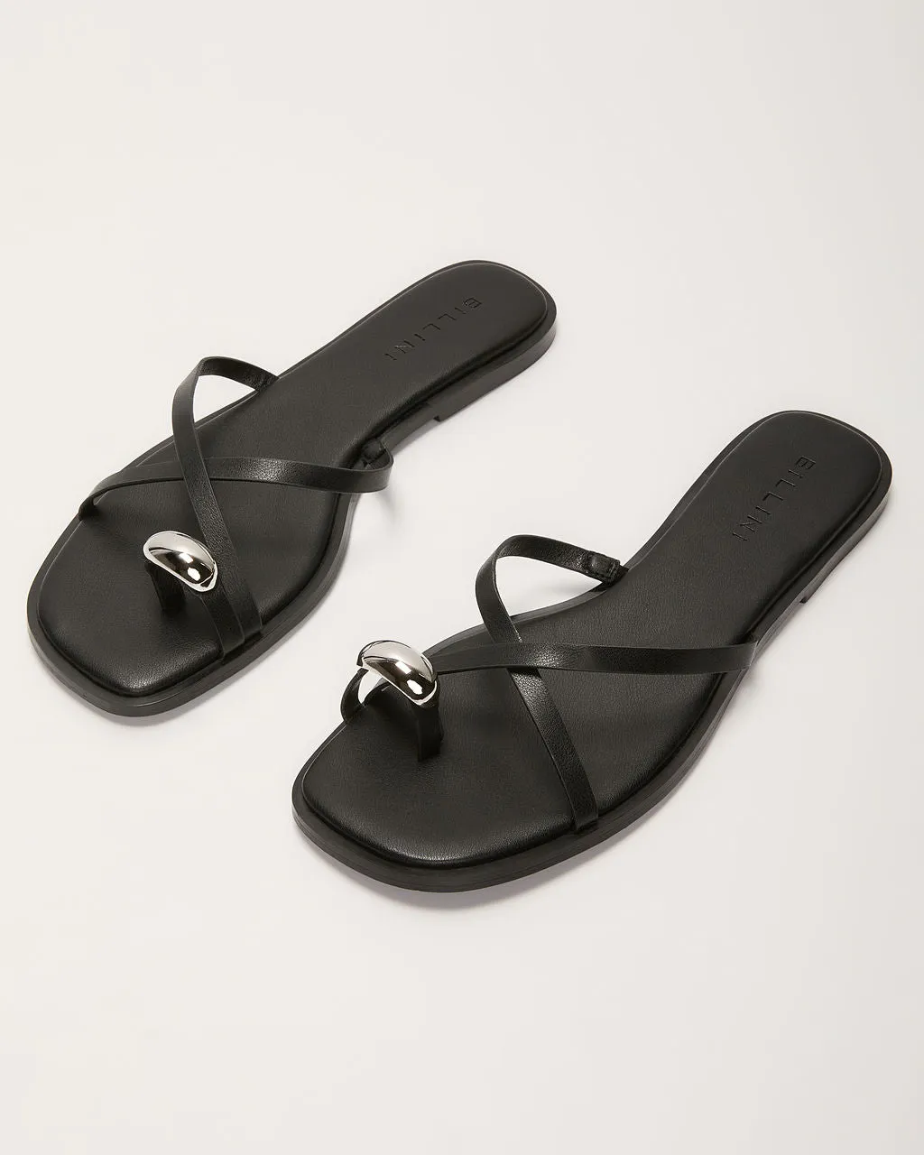 Poppie Toe Ring Sandals