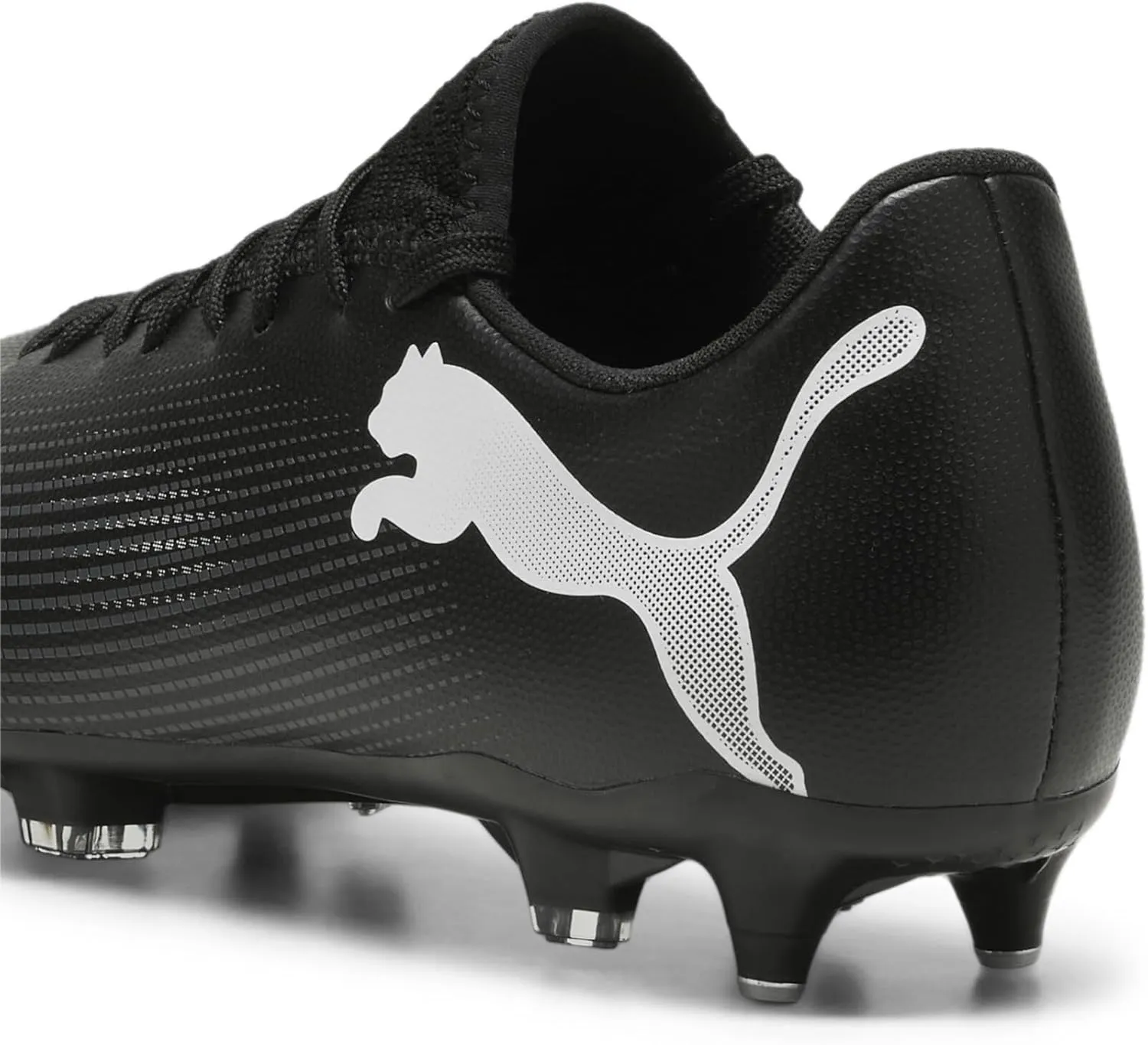 PUMA Men's Football Soccer Shoe