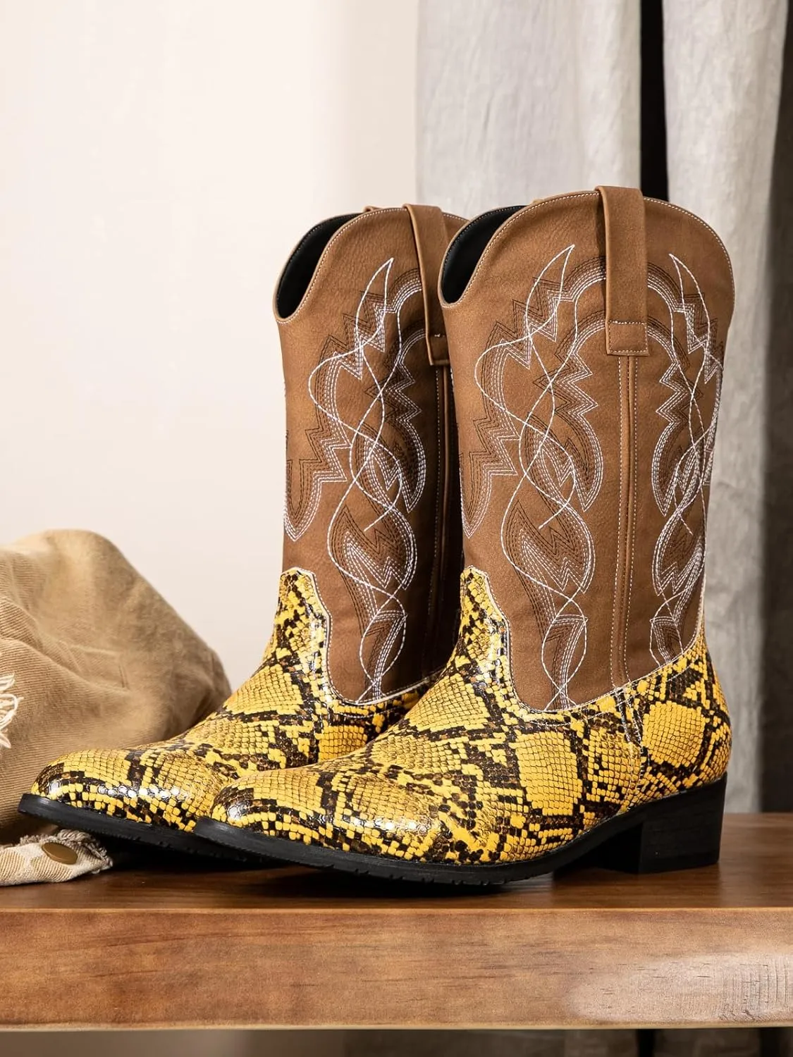 Python Manning Men's Boots Cowboy for Men Classic Pointed Toe Western Pull Up Snakeskin Embroidered Mid-Calf Boots