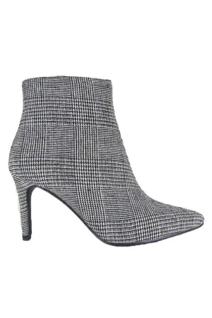 SALE - Success Pointed Toe Bootie
