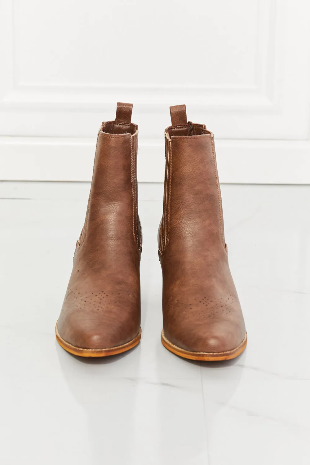 Stacked Heel Chelsea Boots in Chestnut
