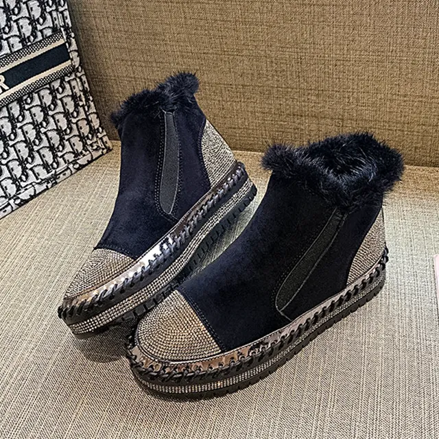 Supportive and versatile orthopedic footwear