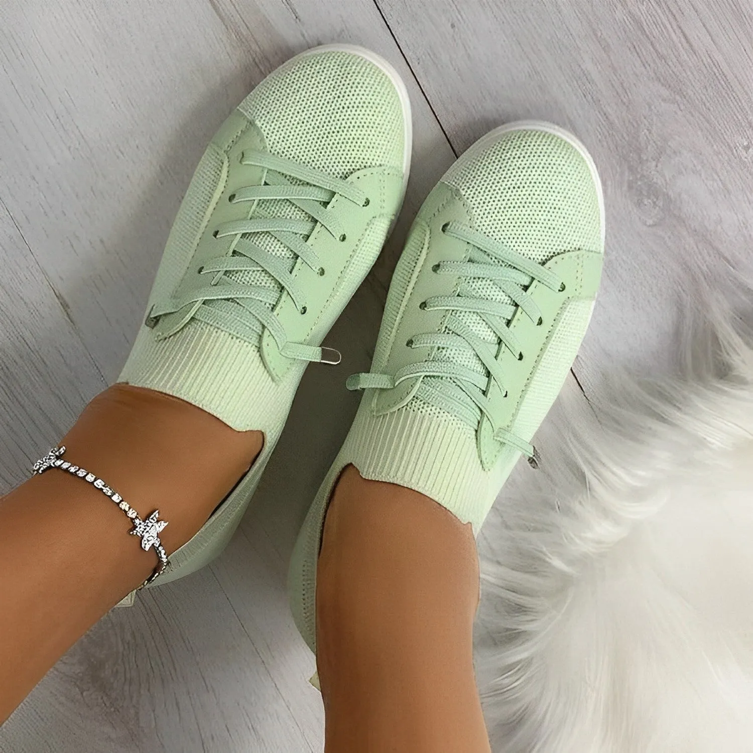 Trendy and supportive orthopedic Sneakers 