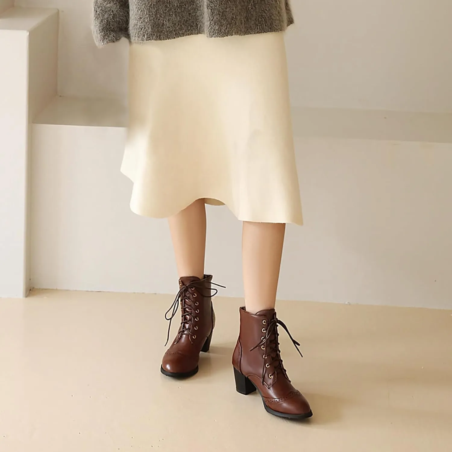 Uniquelly Womens Wingtip Booties Chunky Heel Ankle Boots Lace Up Round Toe Vintage Comfortable Winter Shoes