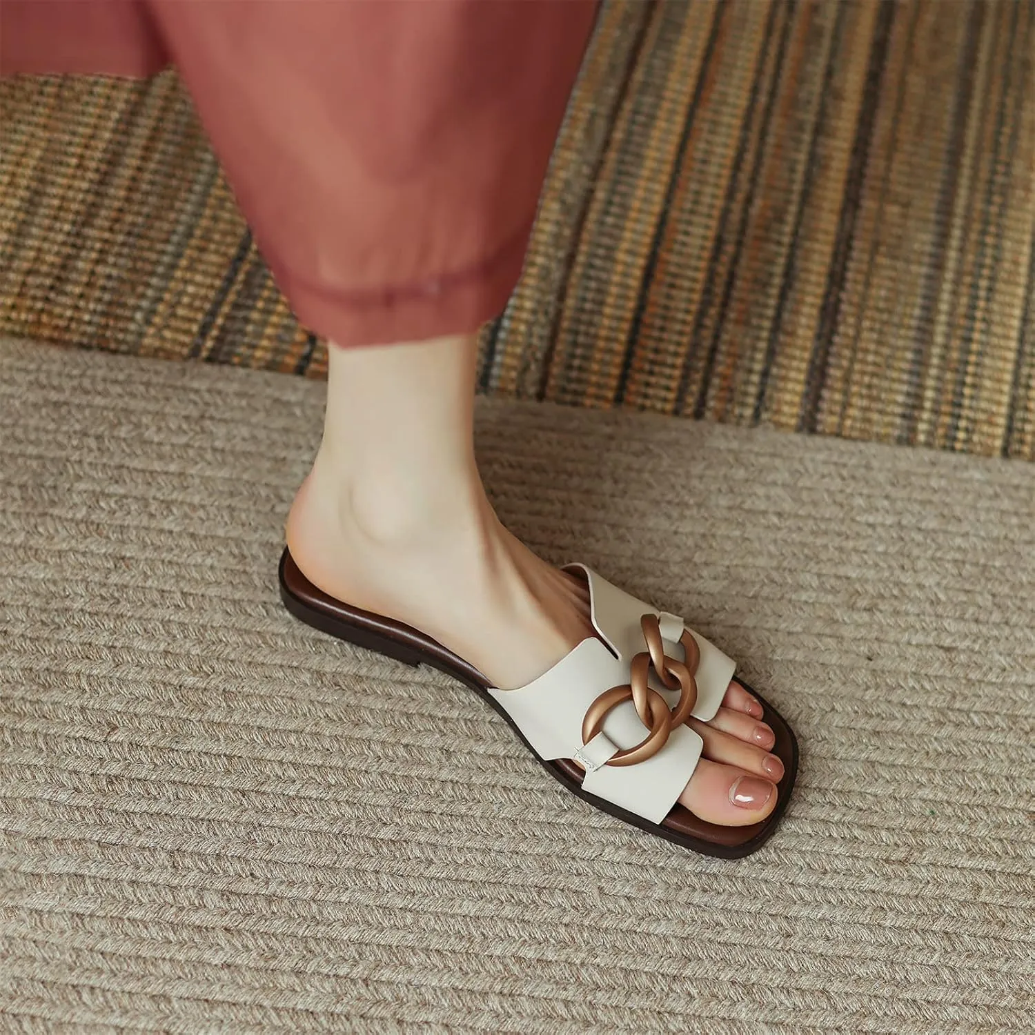 Vertundy Women's Flat Slide Sandals Square Open Toe Low Heel Metal Chain Slip on Slippers Single Band Casual Shoes Comfortable Summer Shoes