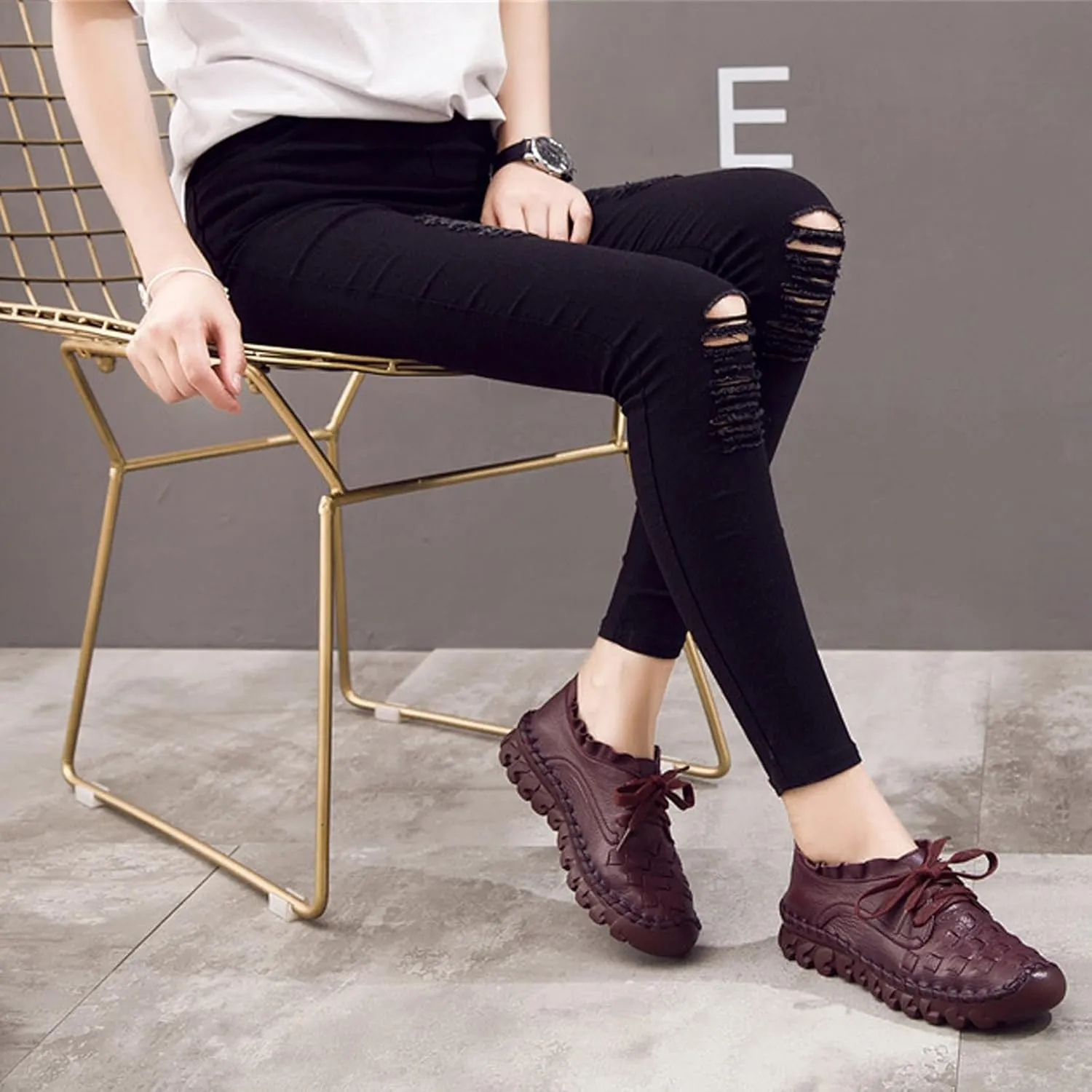 Women's Hand Stitching Lace-up Flat Loafers,Comfortable Classic Woven SOFE Leather Round Toe Non-Slip Breathable Mom Shoes Leisure Walk Soft Sole Driving Shoes
