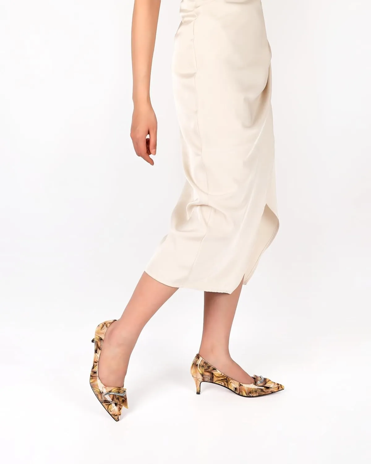 Women's Low Kitten Heels Closed Pointey Toe Pumps Low Stiletto Heels Slip-on Buckle Pumps Wedding Bridal Party 2 Inches Dress Shoes