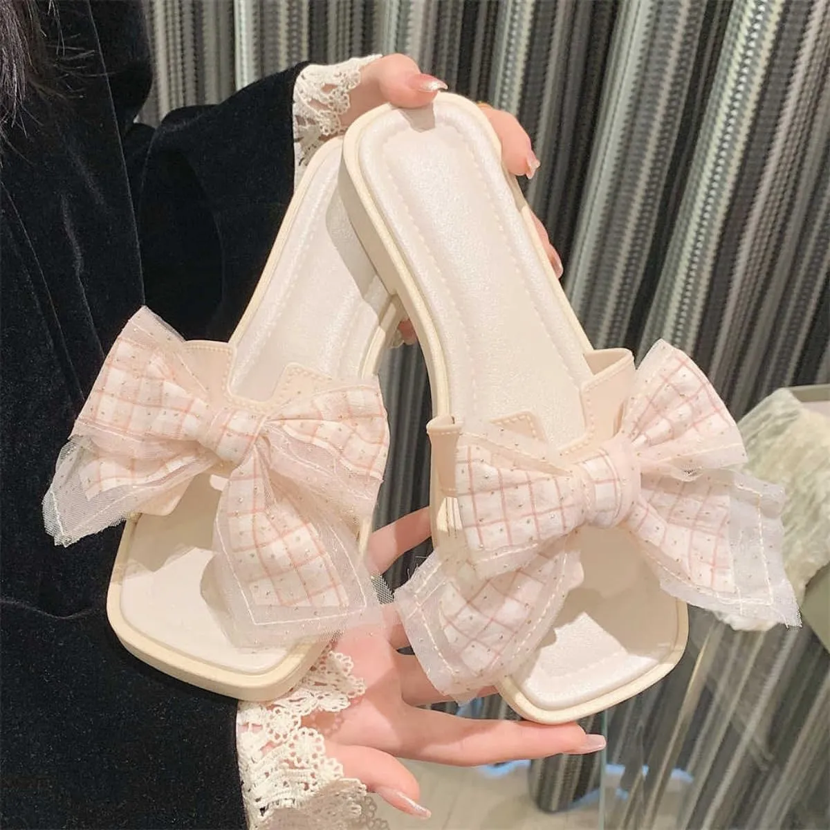 Women's Pink Bow Sandals, Mesh Gingham Butterfly Knot Flat for Vacation Summer Beach Casual Outfit with Non-Slip Sole
