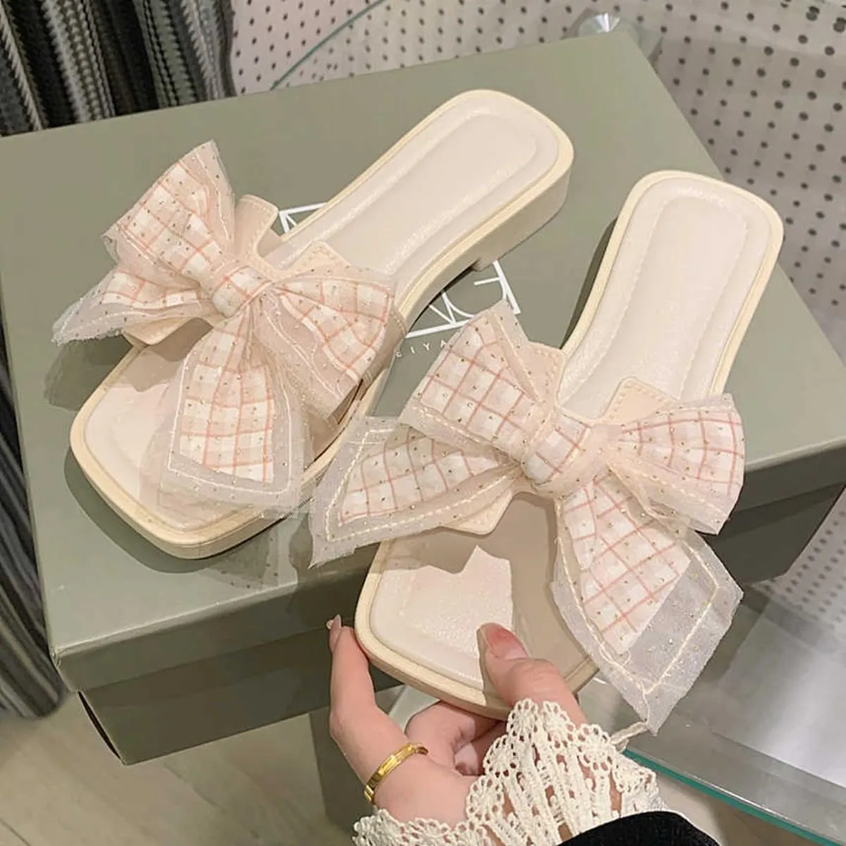 Women's Pink Bow Sandals, Mesh Gingham Butterfly Knot Flat for Vacation Summer Beach Casual Outfit with Non-Slip Sole