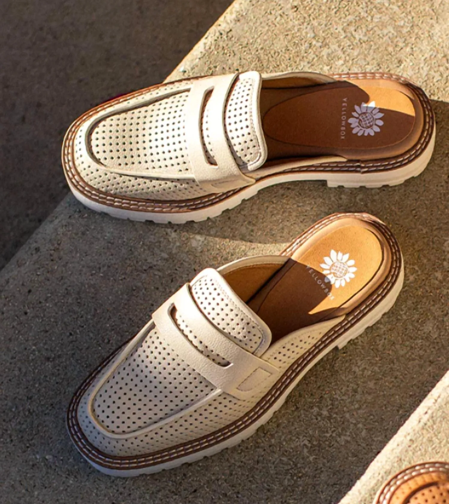Yb Loafer Mule-Ivory In Beige